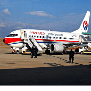 和田昆冈机场快递航空快运业稳步发展的原因是什么？